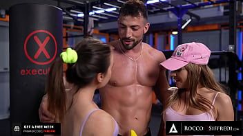 Play Two groupie beauties want to have their little pussy wrecked by a big cock