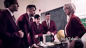 Oynat Bir grup okul çocuğu öğretmenlerini yok ediyor - dee williams