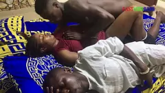 চালান পরিবারের বিছানায় হট MILF এবং নিটোল BBW সঙ্গে গ্রুপ সেক্স থ্রিসাম