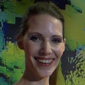 Pornoster Viktoria Goo