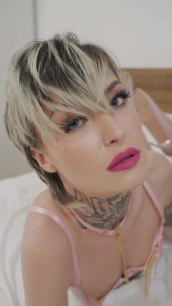 Порнозвезда Tabitha Poison