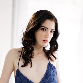 Pornoster Evelyn Claire